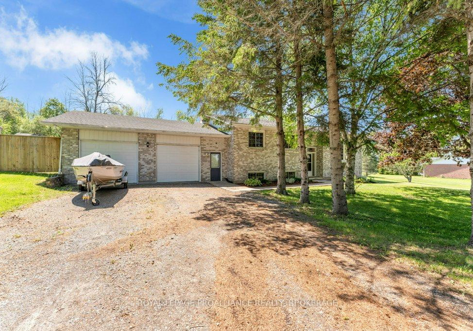 140-county-road-20-loyalist-ontario-x13207888