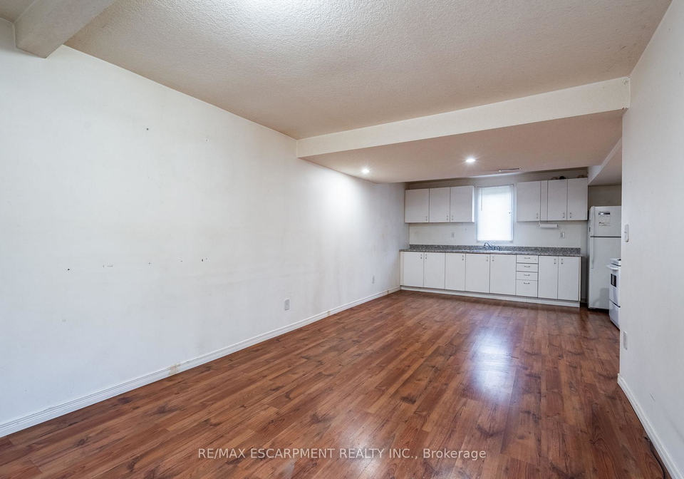 154-156-freelton-road-hamilton-ontario-x13207934