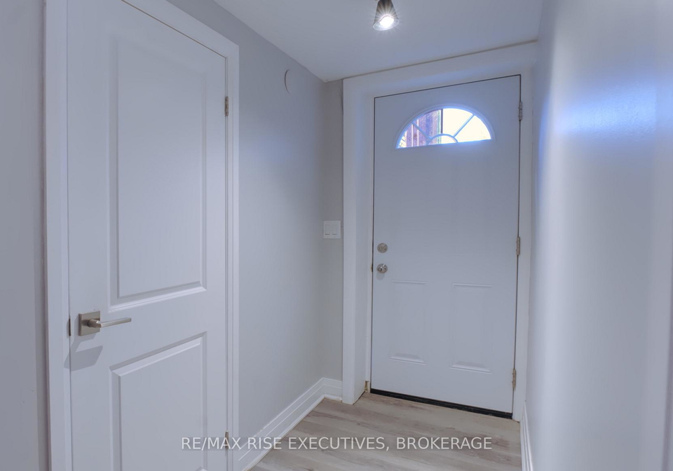 258-kingscourt-avenue-kingston-ontario-x13208332