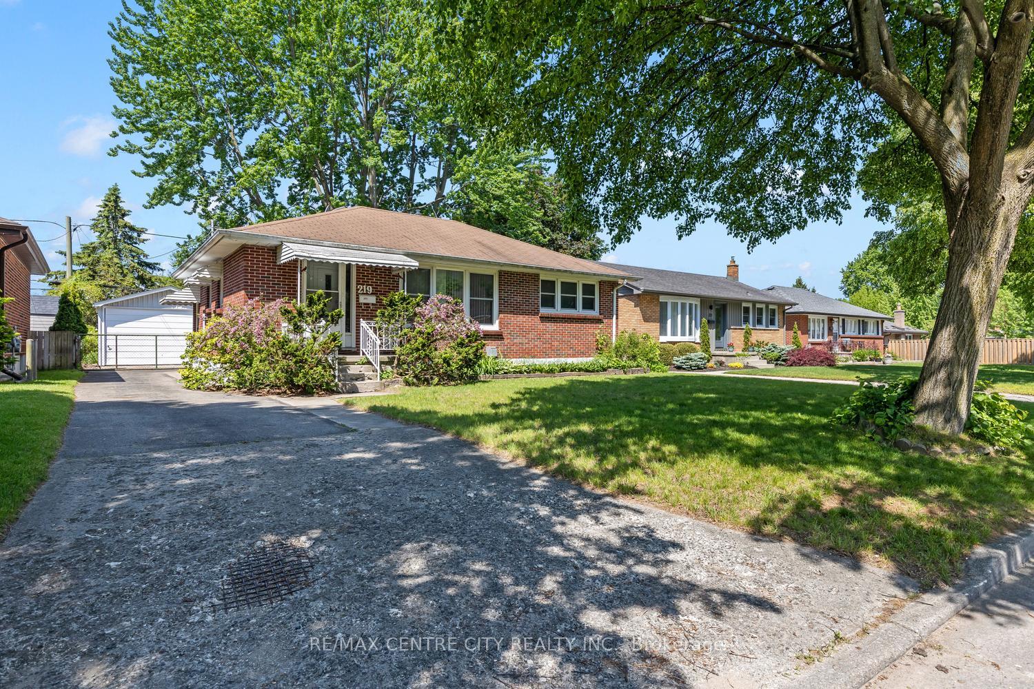 219-fairway-avenue-london-east-ontario-x13208490