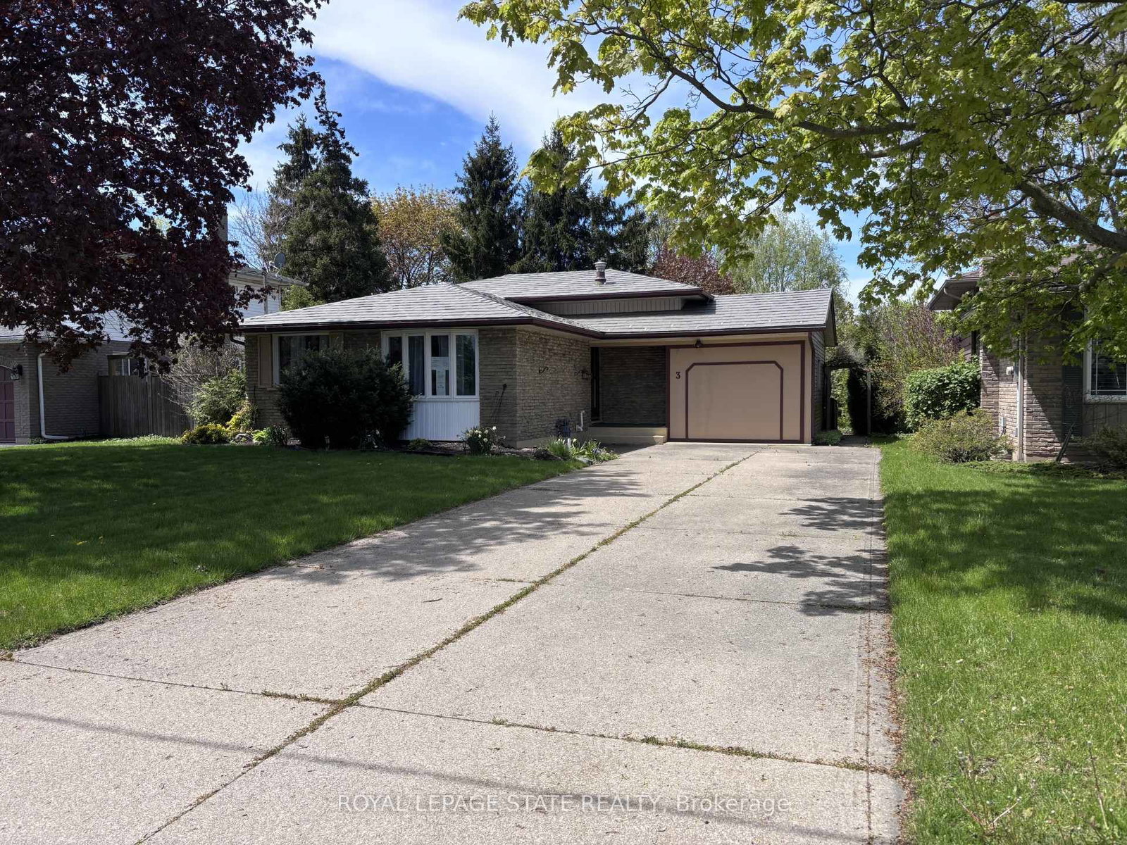 3-governor-simcoe-drive-st-catharines-ontario-x13208566