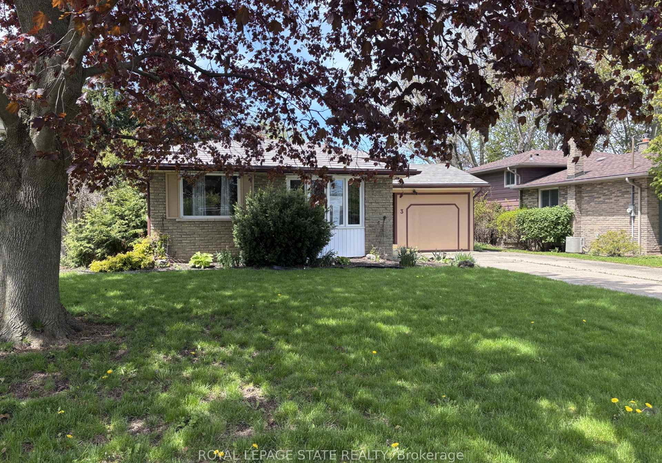 3-governor-simcoe-drive-st-catharines-ontario-x13208566
