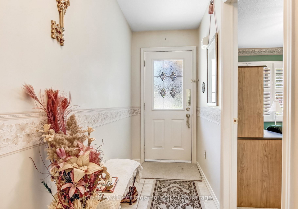 19-hanlon-place-brant-ontario-x13208784