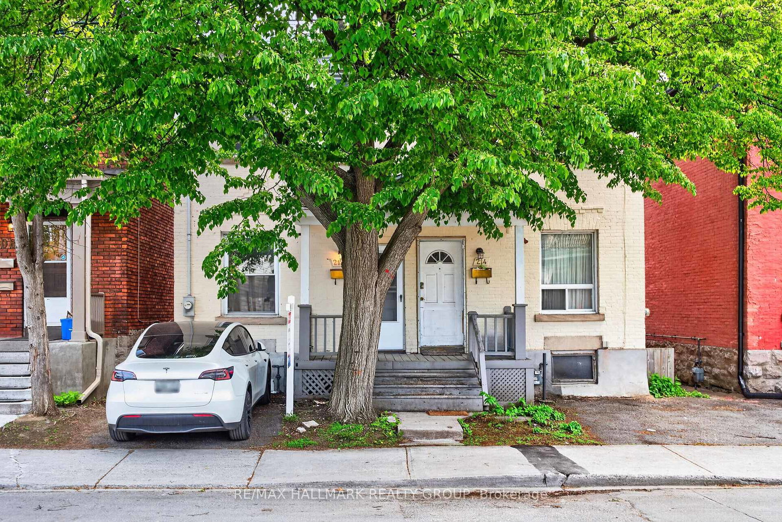 212-arlington-avenue-ottawa-ontario-x13208786