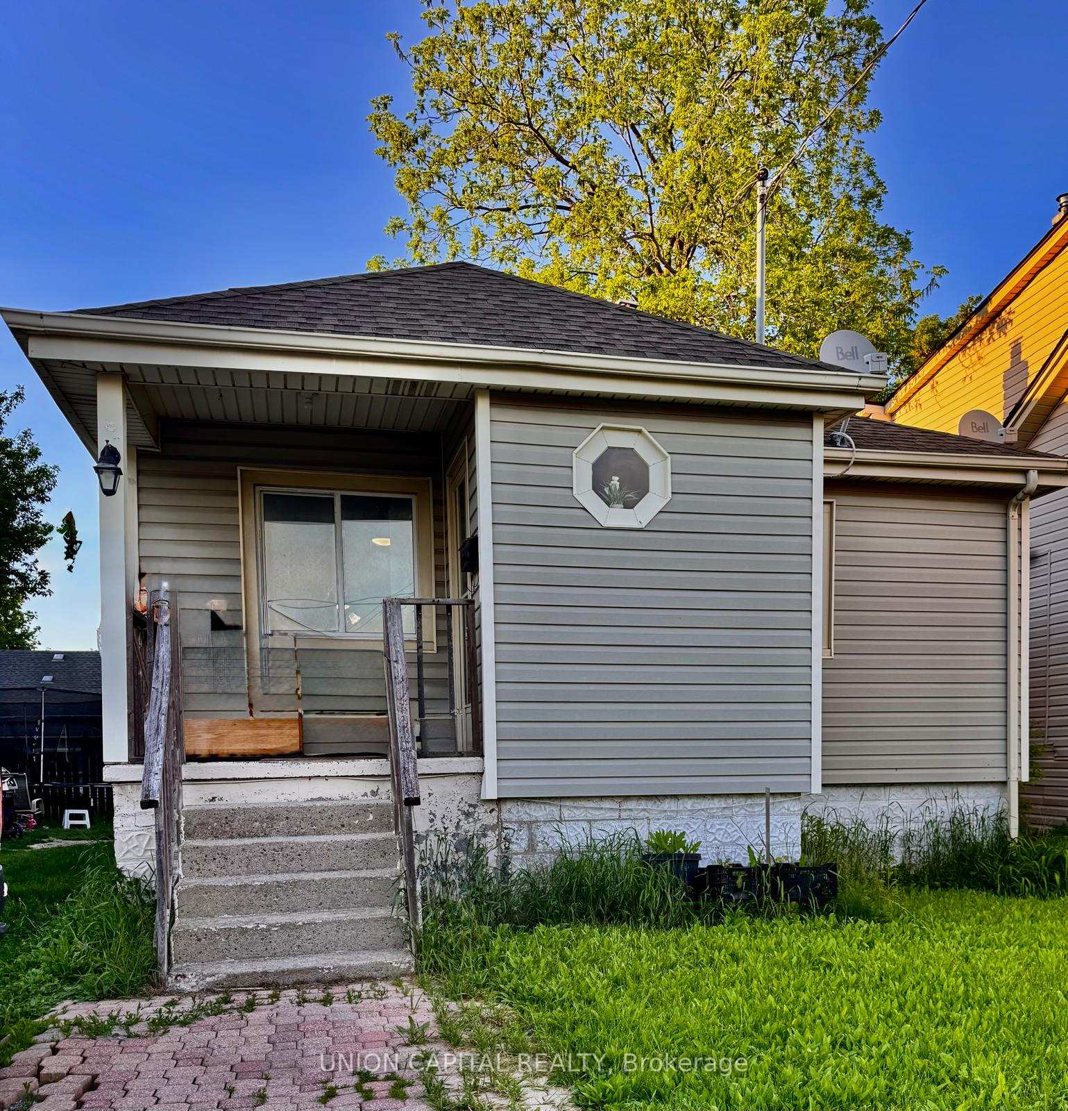 16-cumming-street-st-catharines-ontario-x13208816