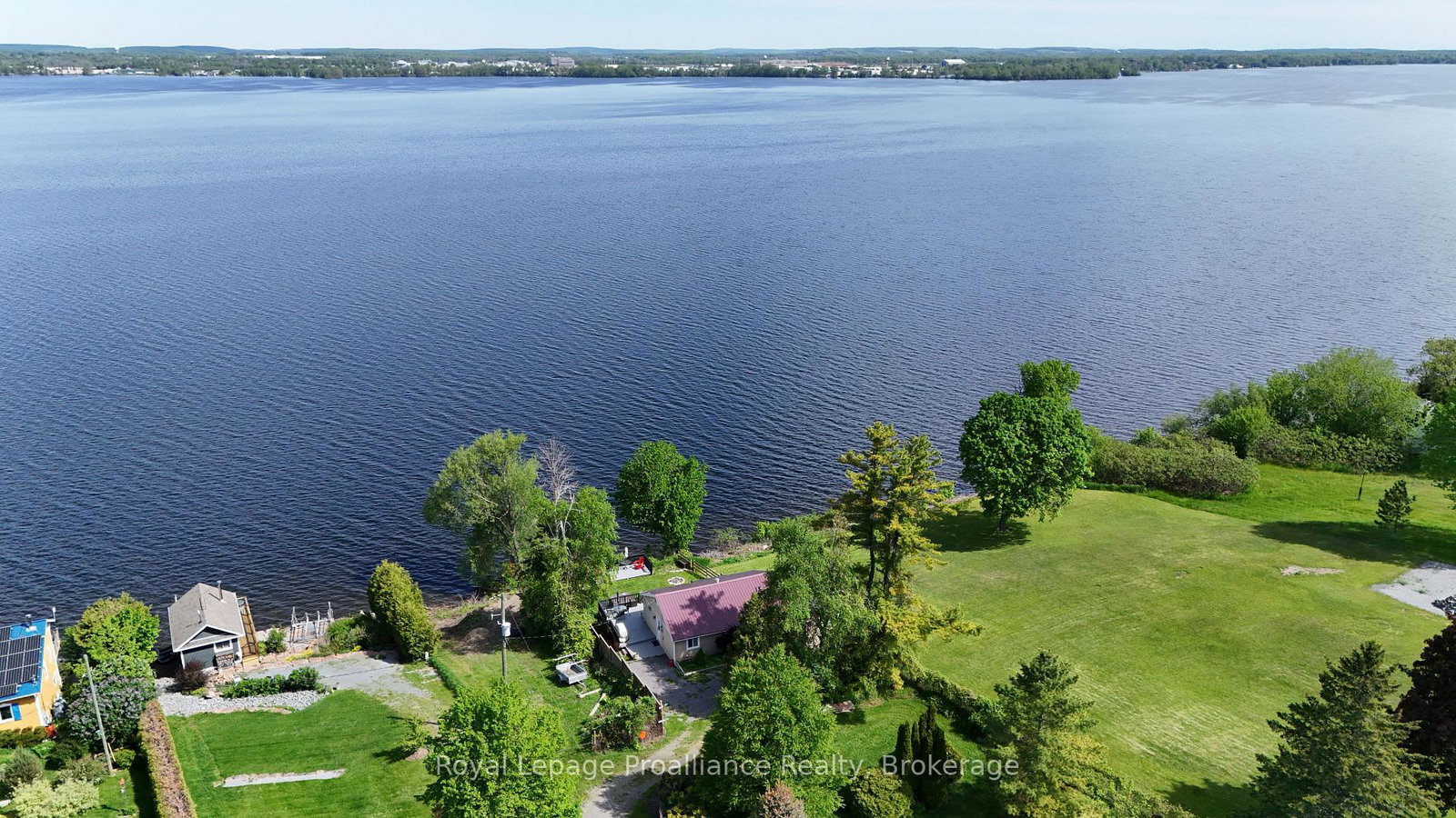 20-bonters-lane-prince-edward-county-ontario-x13208866