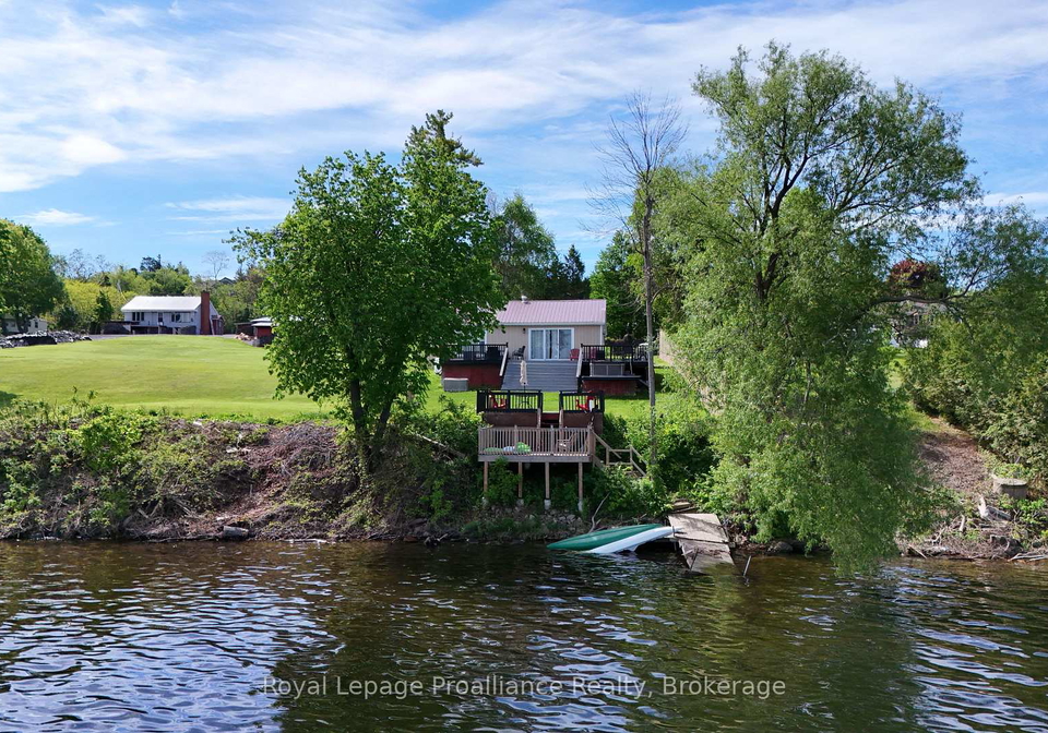 20-bonters-lane-prince-edward-county-ontario-x13208866