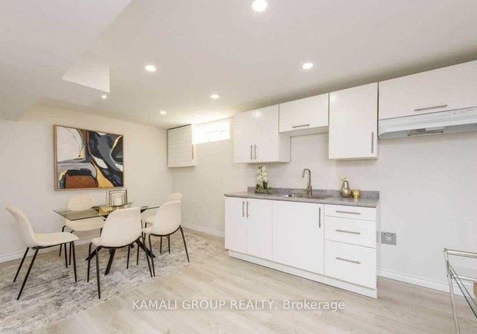 352-east-18th-street-hamilton-ontario-x13209162