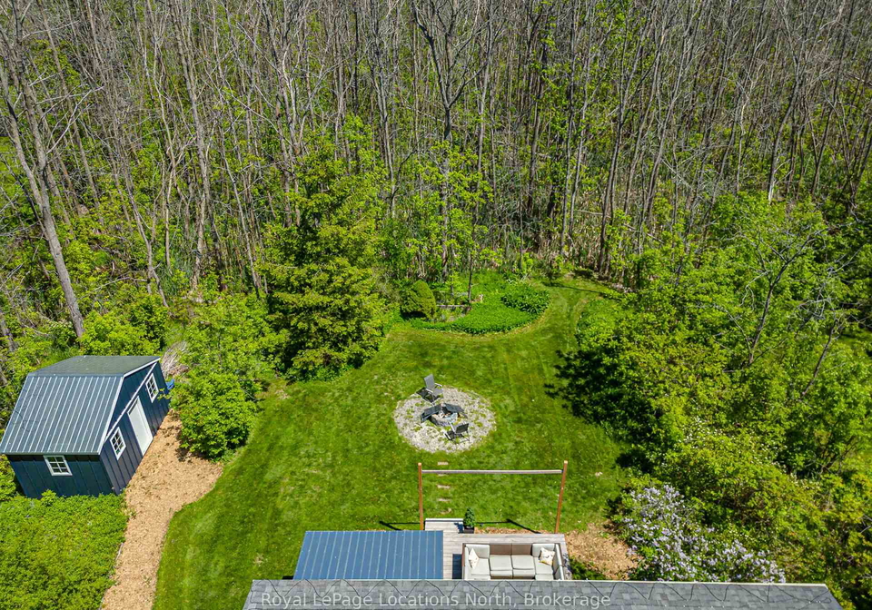 111-martin-grove-blue-mountains-ontario-x13209216