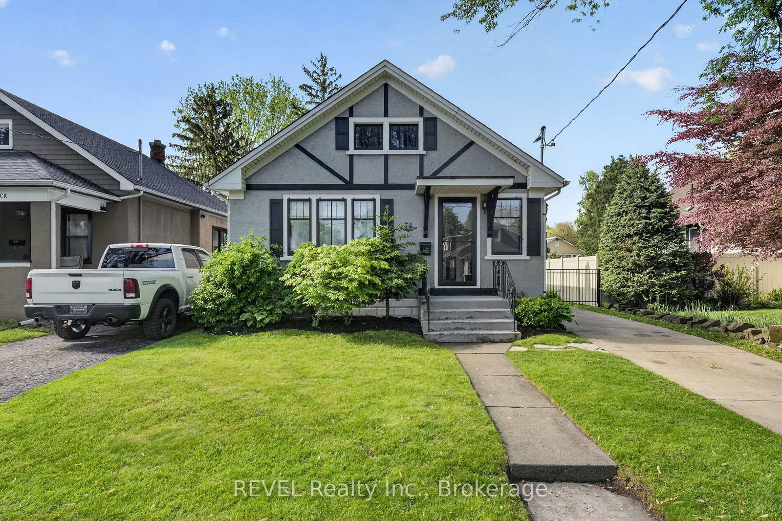 74-st-patrick-street-st-catharines-ontario-x13209706