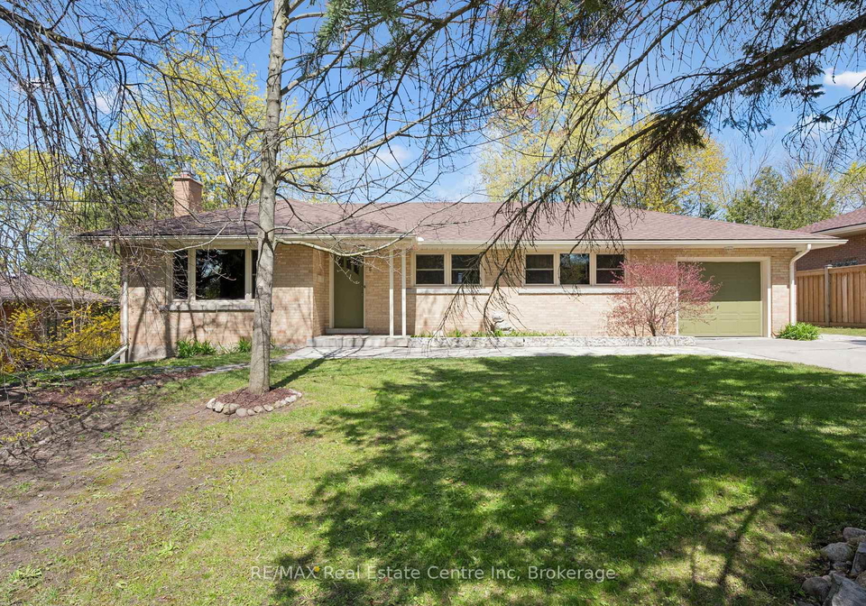 8-harcourt-drive-guelph-ontario-x13209840