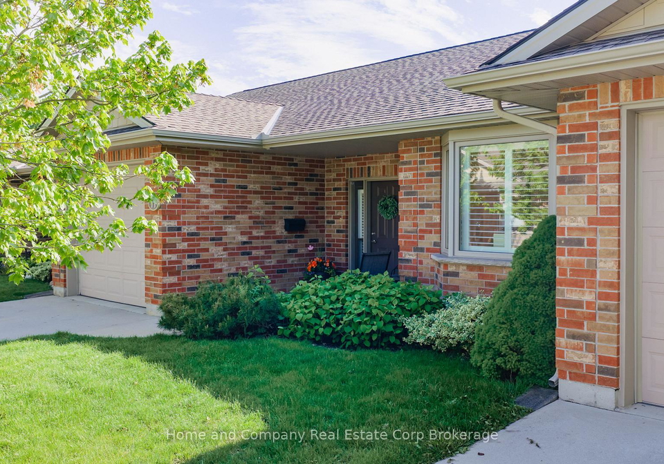 11-bayfield-mews-lane-bluewater-ontario-x13209858