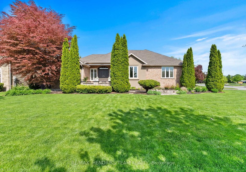 8152-westminster-drive-niagara-falls-ontario-x13210002