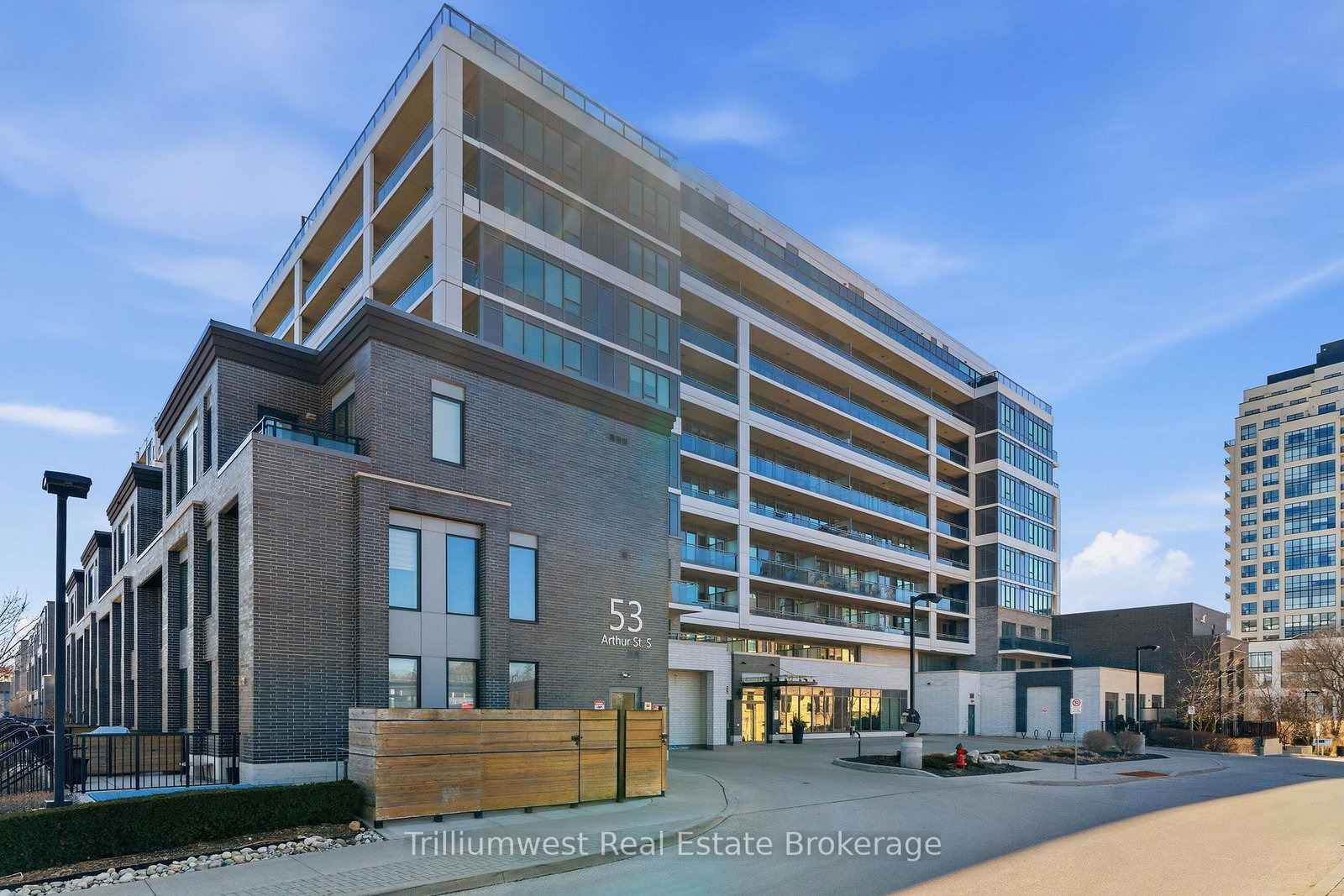 53-arthur-street-s-guelph-ontario-x13210118
