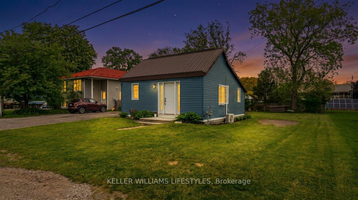 30-queen-street-w-lambton-shores-ontario-x13210174
