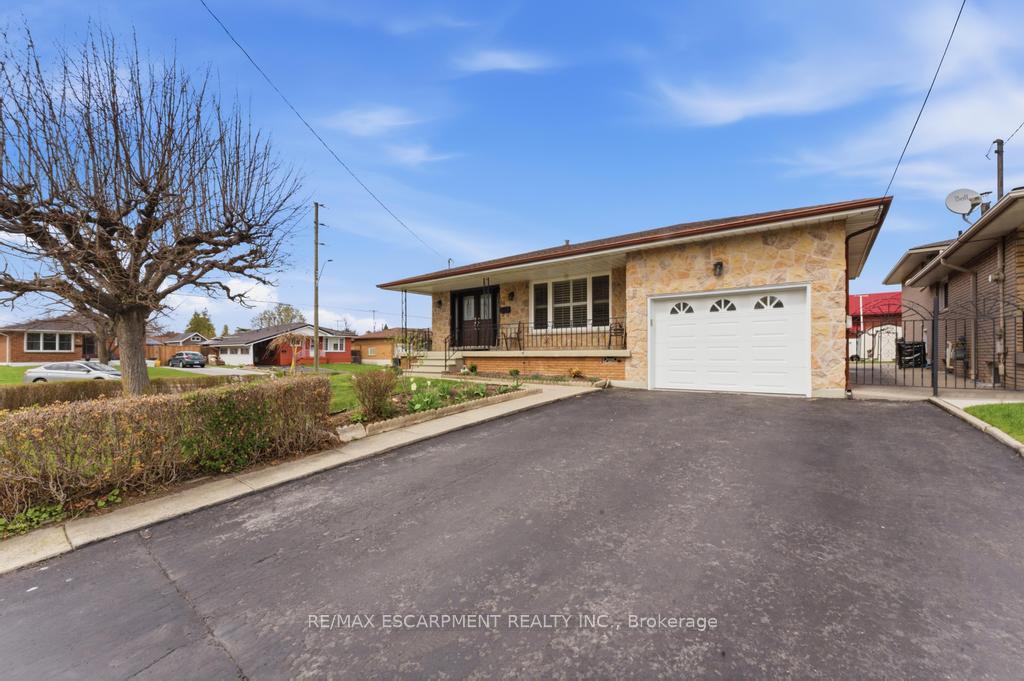 68-nugent-drive-hamilton-ontario-x13210266