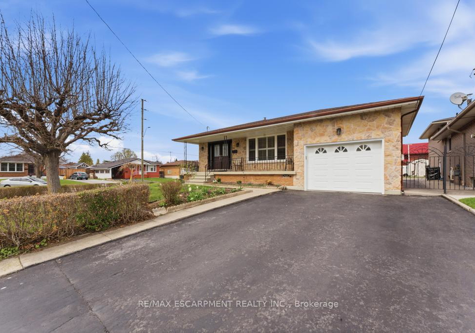 68-nugent-drive-hamilton-ontario-x13210266