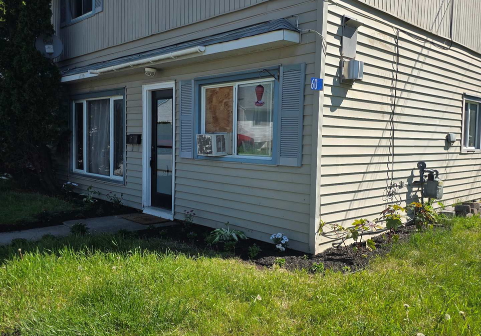 60-oxford-road-quinte-west-ontario-x13210426