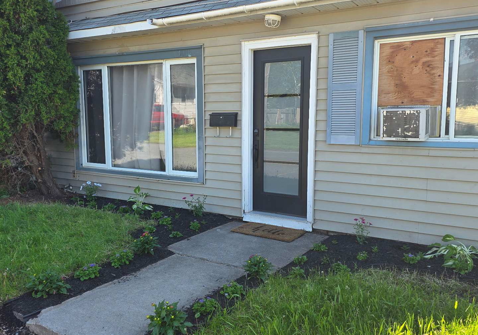 60-oxford-road-quinte-west-ontario-x13210426