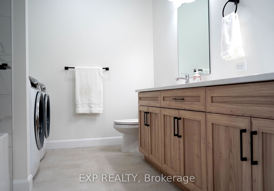 242-queen-street-north-dundas-ontario-x13210470