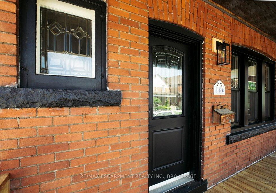 106-grosvenor-avenue-n-hamilton-ontario-x13210556