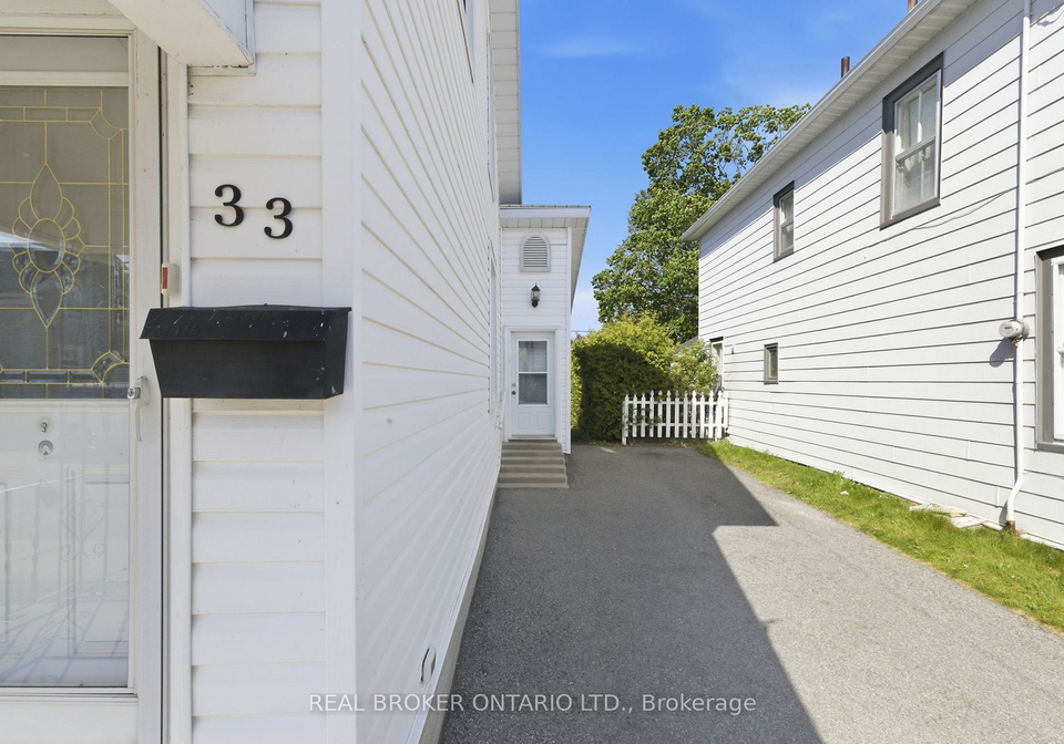 33-victoria-street-carleton-place-ontario-x13210682