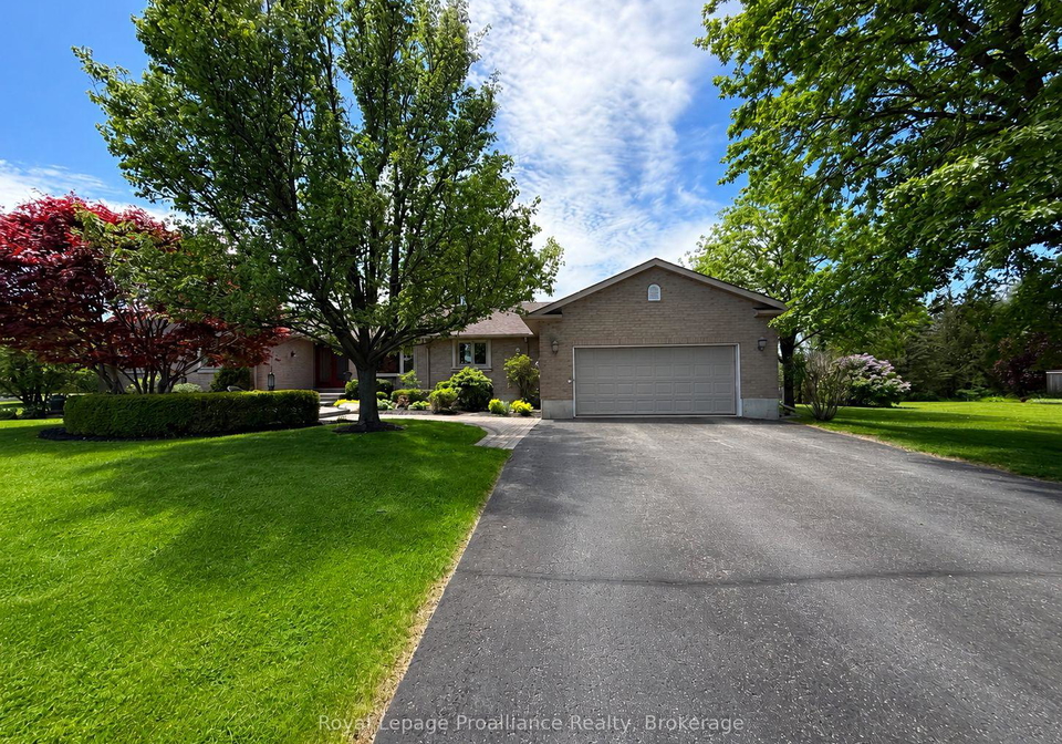 100-bay-breeze-street-prince-edward-county-ontario-x13210776