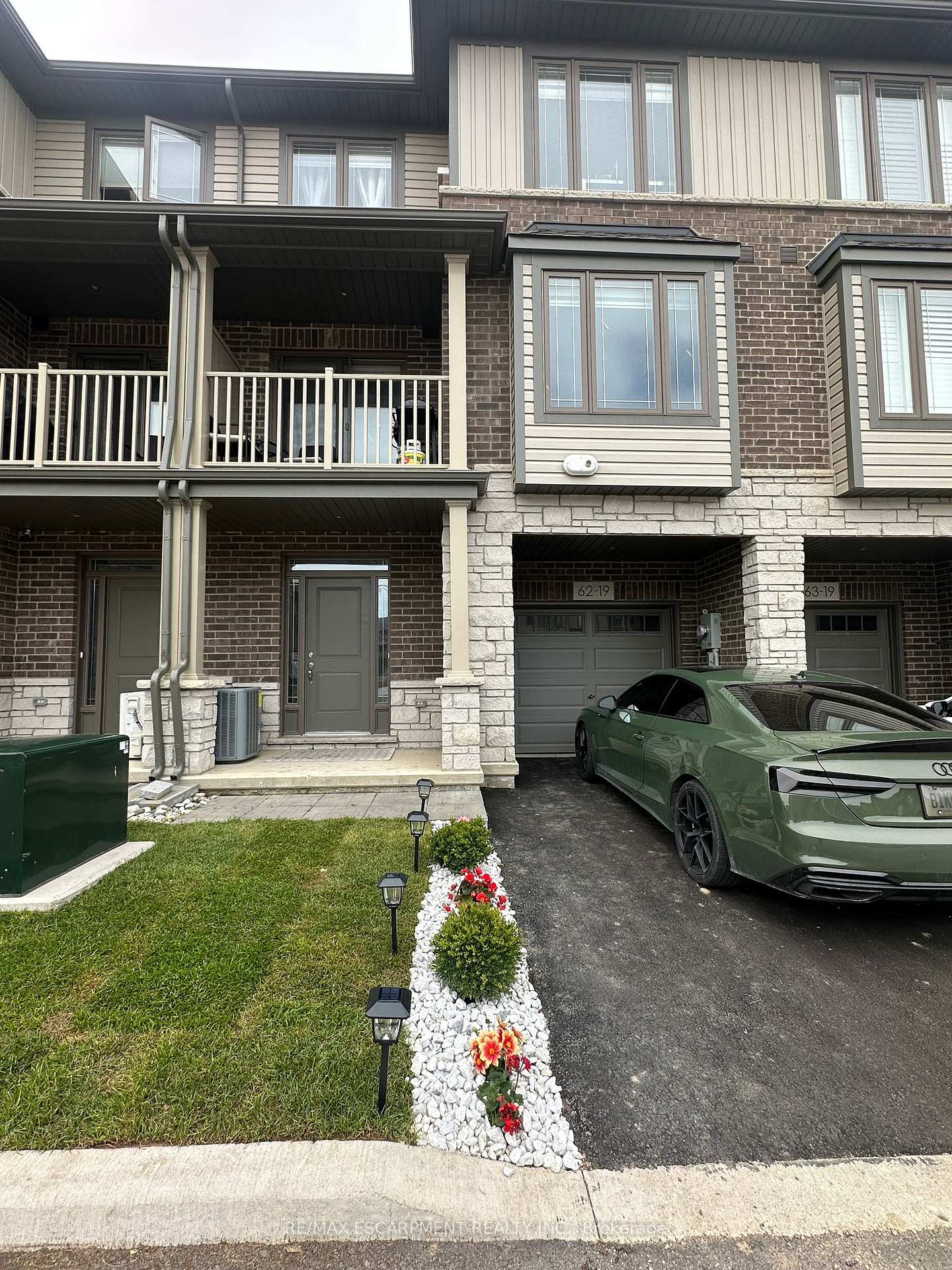 19-picardy-drive-hamilton-ontario-x13210834