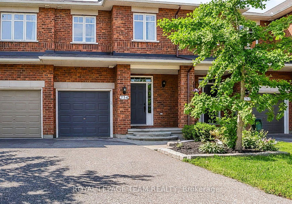 754-nakina-way-ottawa-ontario-x13211052