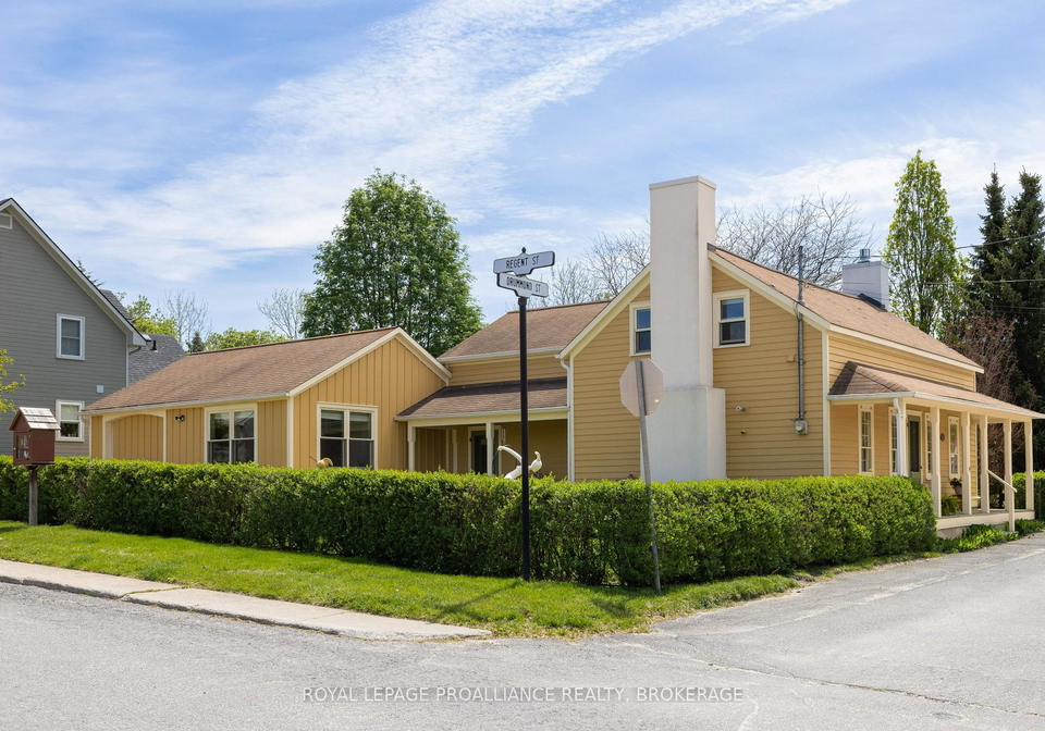 10-drummond-street-e-kingston-ontario-x13211066