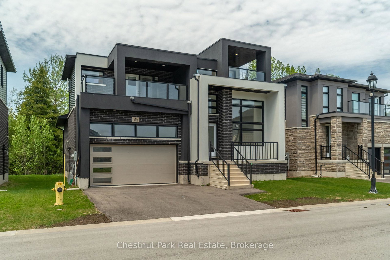 112-sebastian-street-blue-mountains-ontario-x13211100