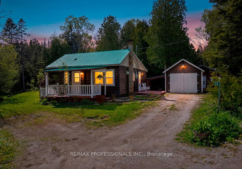 23-woodstock-avenue-northern-bruce-peninsula-ontario-x13211238