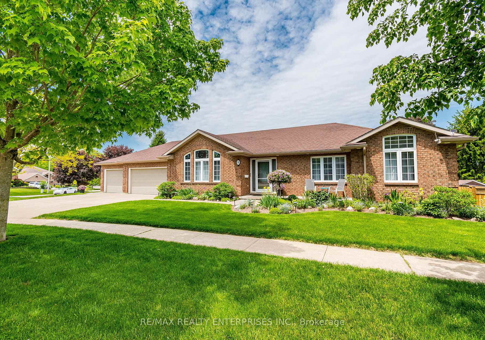 8-cherry-ridge-boulevard-pelham-ontario-x13211440