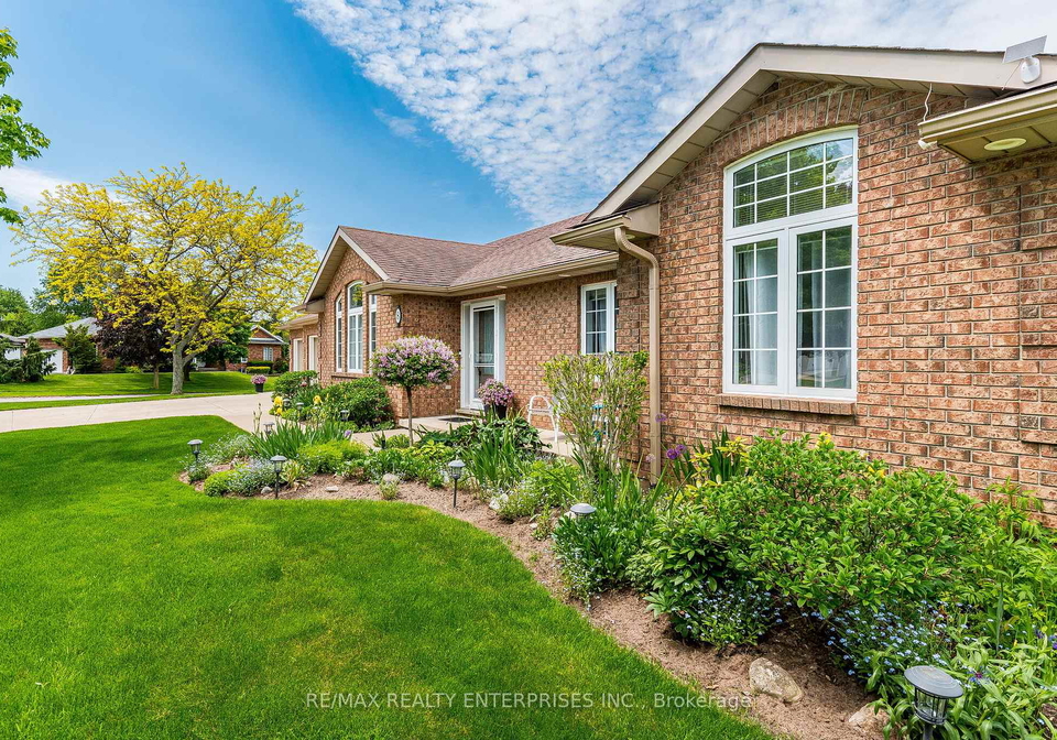 8-cherry-ridge-boulevard-pelham-ontario-x13211440