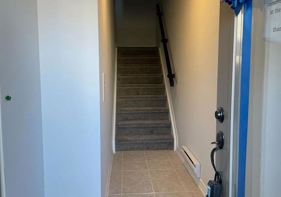 704-kizis-private-ottawa-ontario-x13211480