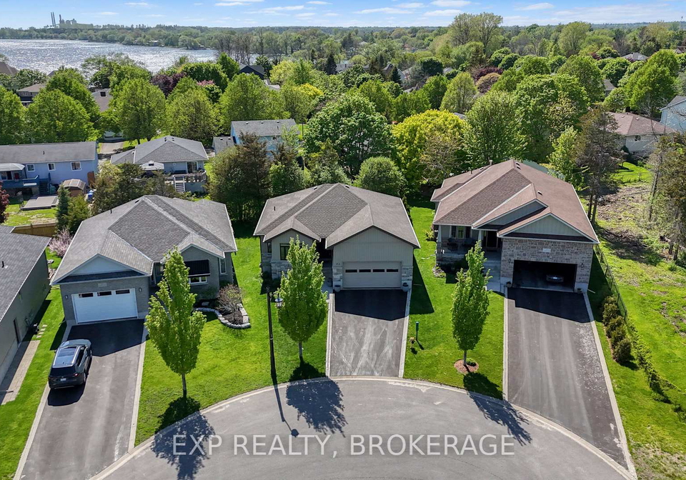 23-admirals-court-loyalist-ontario-x13211572