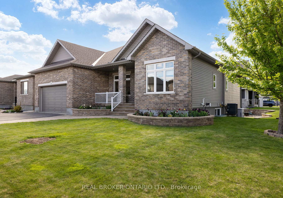 18-bryce-court-carleton-place-ontario-x13211706