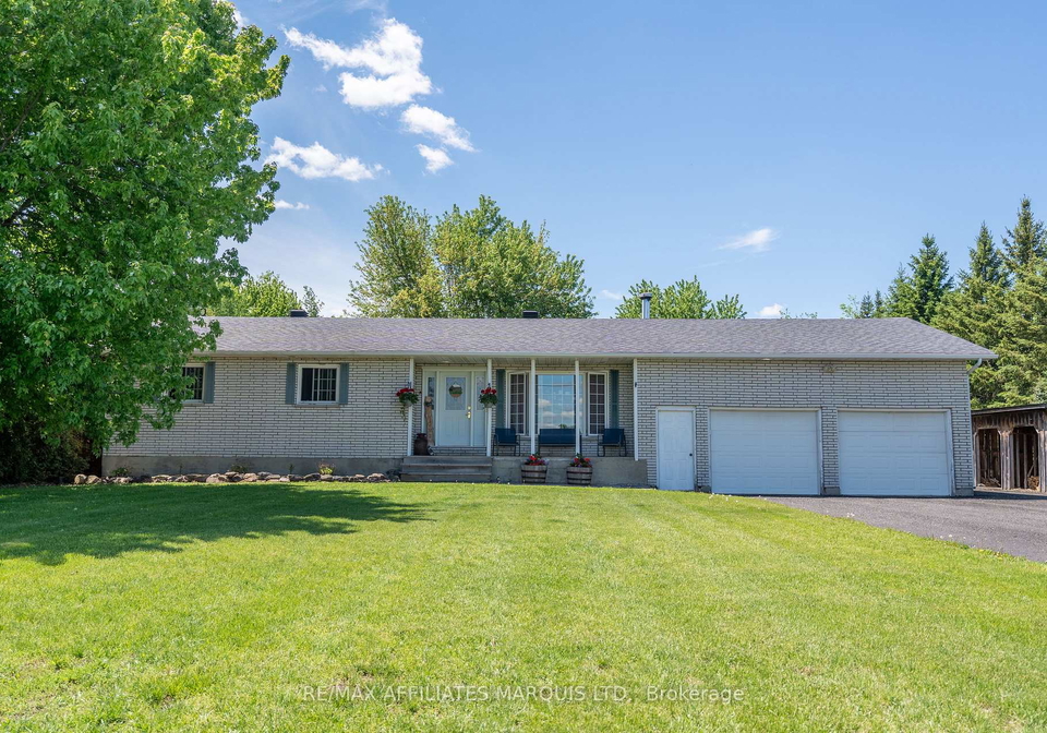 3470-county-road-11-south-dundas-ontario-x13211784