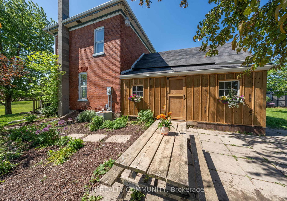 7053-aughrim-line-dawn-euphemia-ontario-x13211810