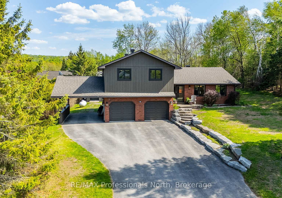 68-halbiem-crescent-dysart-et-al-ontario-x13211898