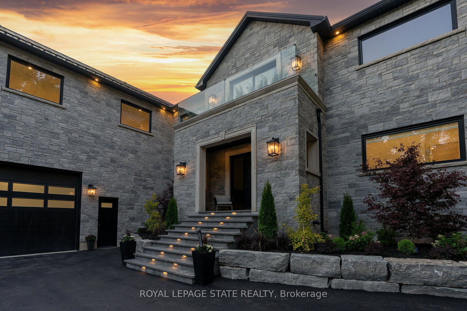 1067-jerseyville-road-w-hamilton-ontario-x13211948
