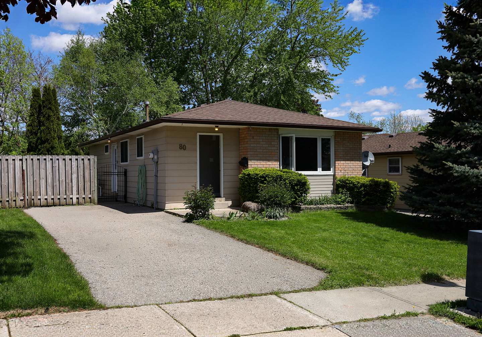 80-kipling-crescent-woodstock-ontario-x13212082