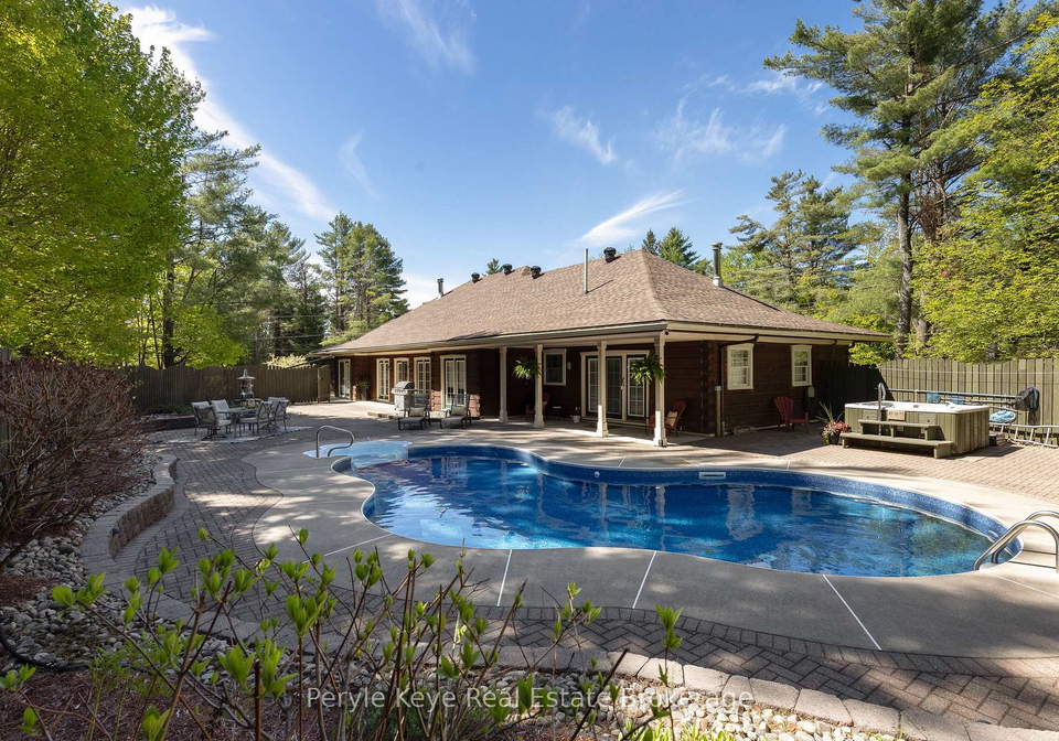1-kevin-crescent-bracebridge-ontario-x13212362