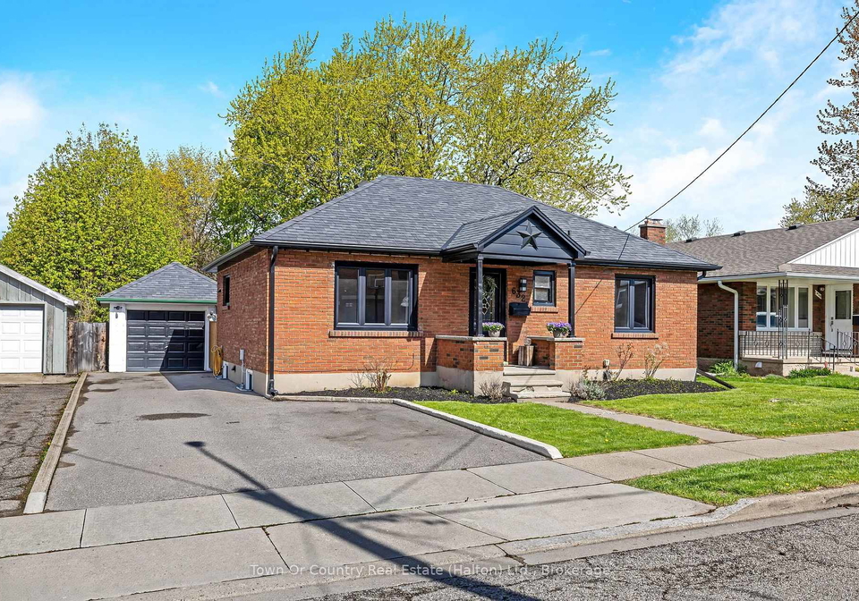 632-waterloo-street-s-cambridge-ontario-x13212382