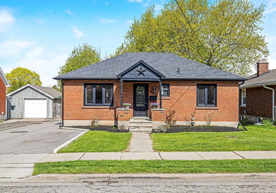 632-waterloo-street-s-cambridge-ontario-x13212382