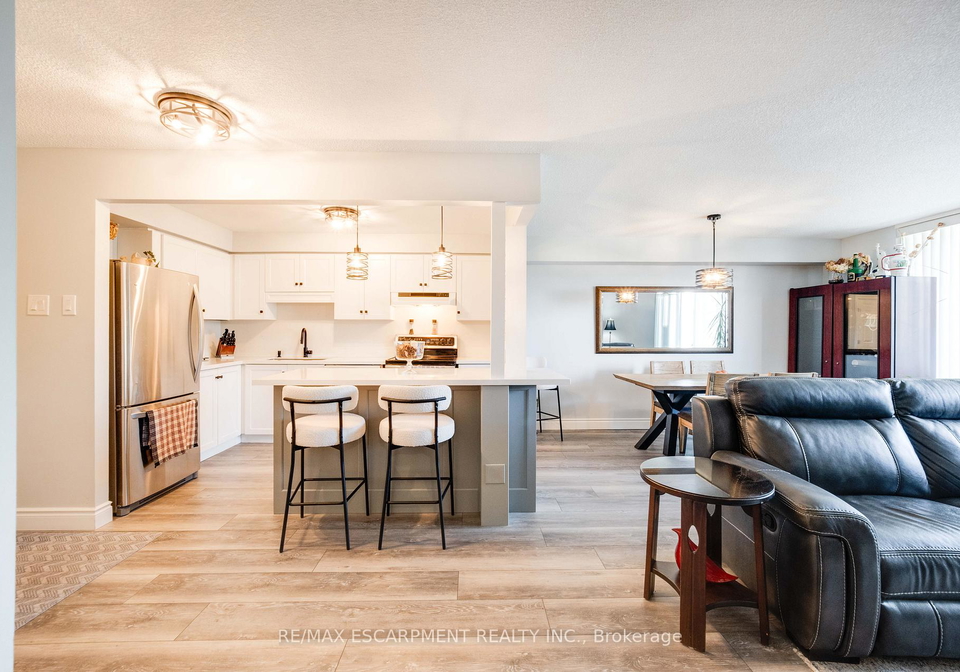 9-bonheur-court-brantford-ontario-x13212472