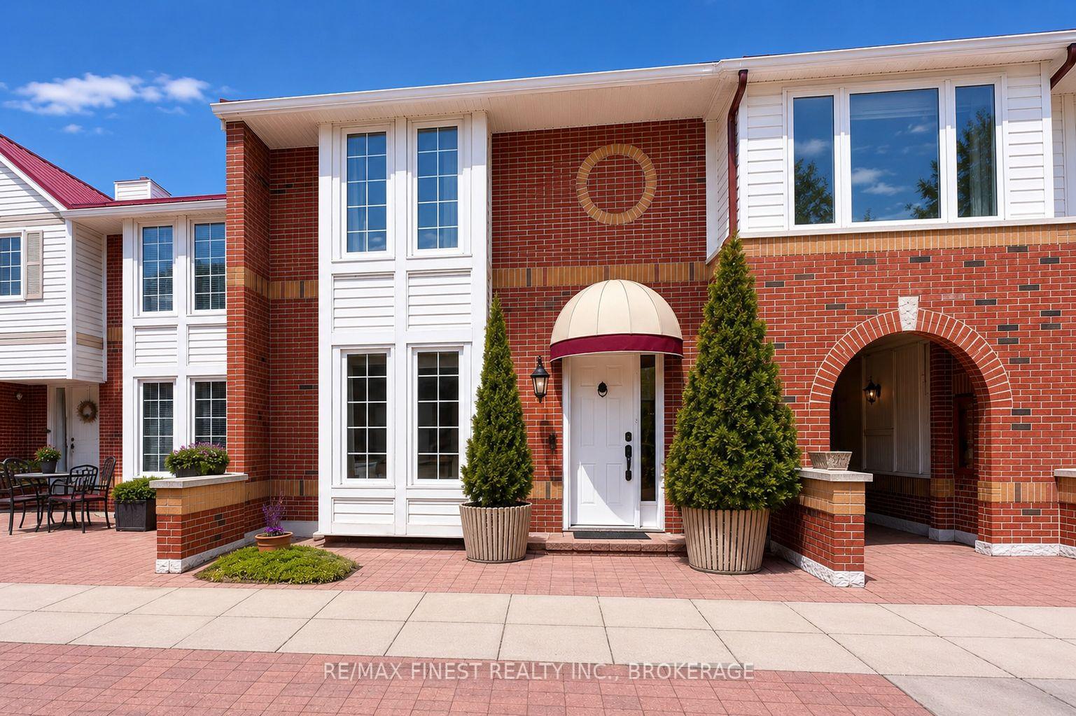 1-place-darmes-kingston-ontario-x13212892