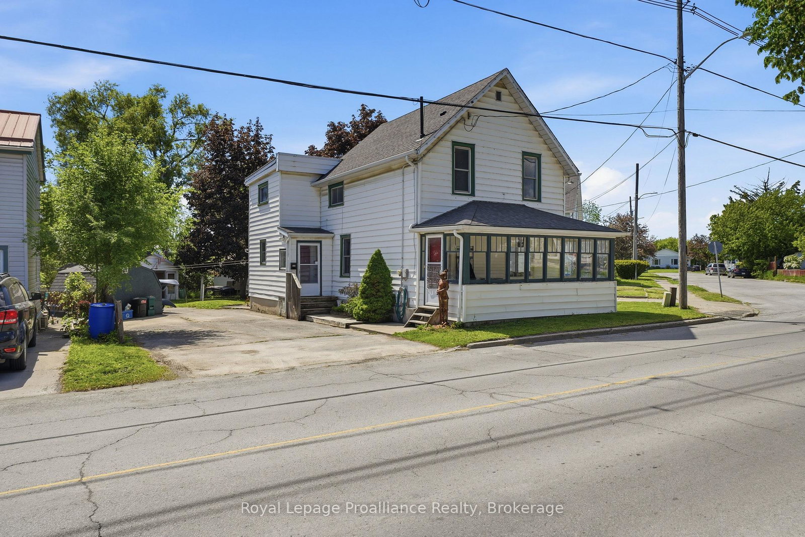 142-west-street-quinte-west-ontario-x13212952