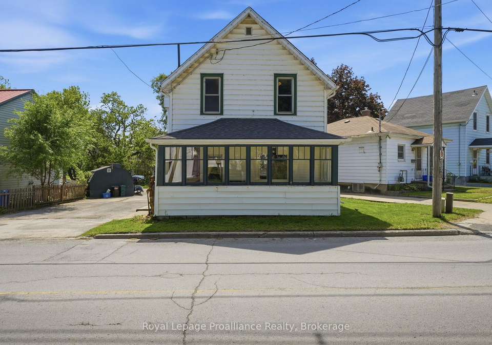 142-west-street-quinte-west-ontario-x13212952