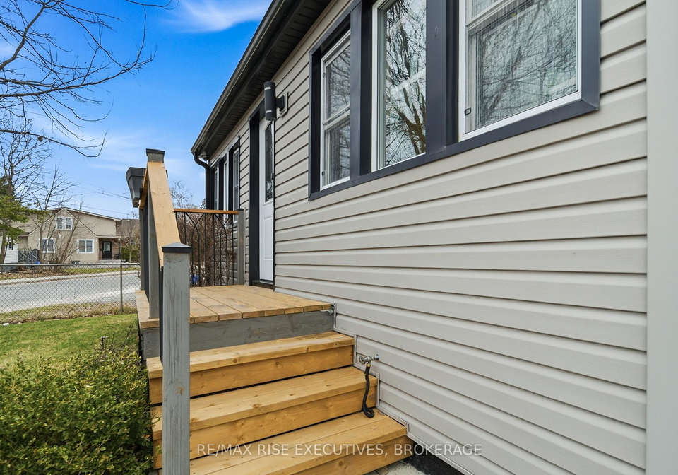7-scott-street-kingston-ontario-x13213078